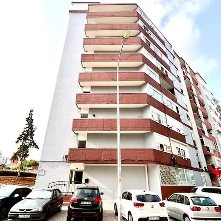 Apartment New-romantic Near The Beach! Paco de Arcos
